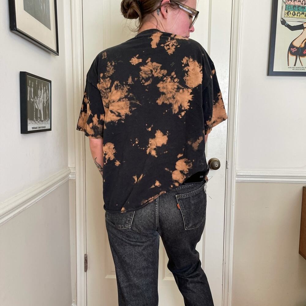 90s Vintage Single Stitched Bleach Dyed T shirt - Picture 3 of 9